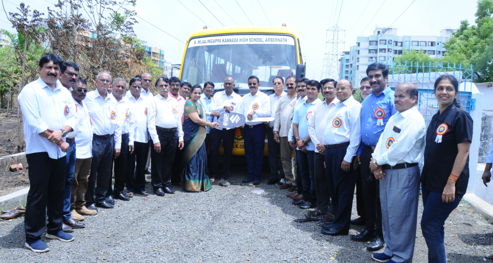 Bus Donation for S. Nijalingappa Kannada High School, Ambernath – 2023